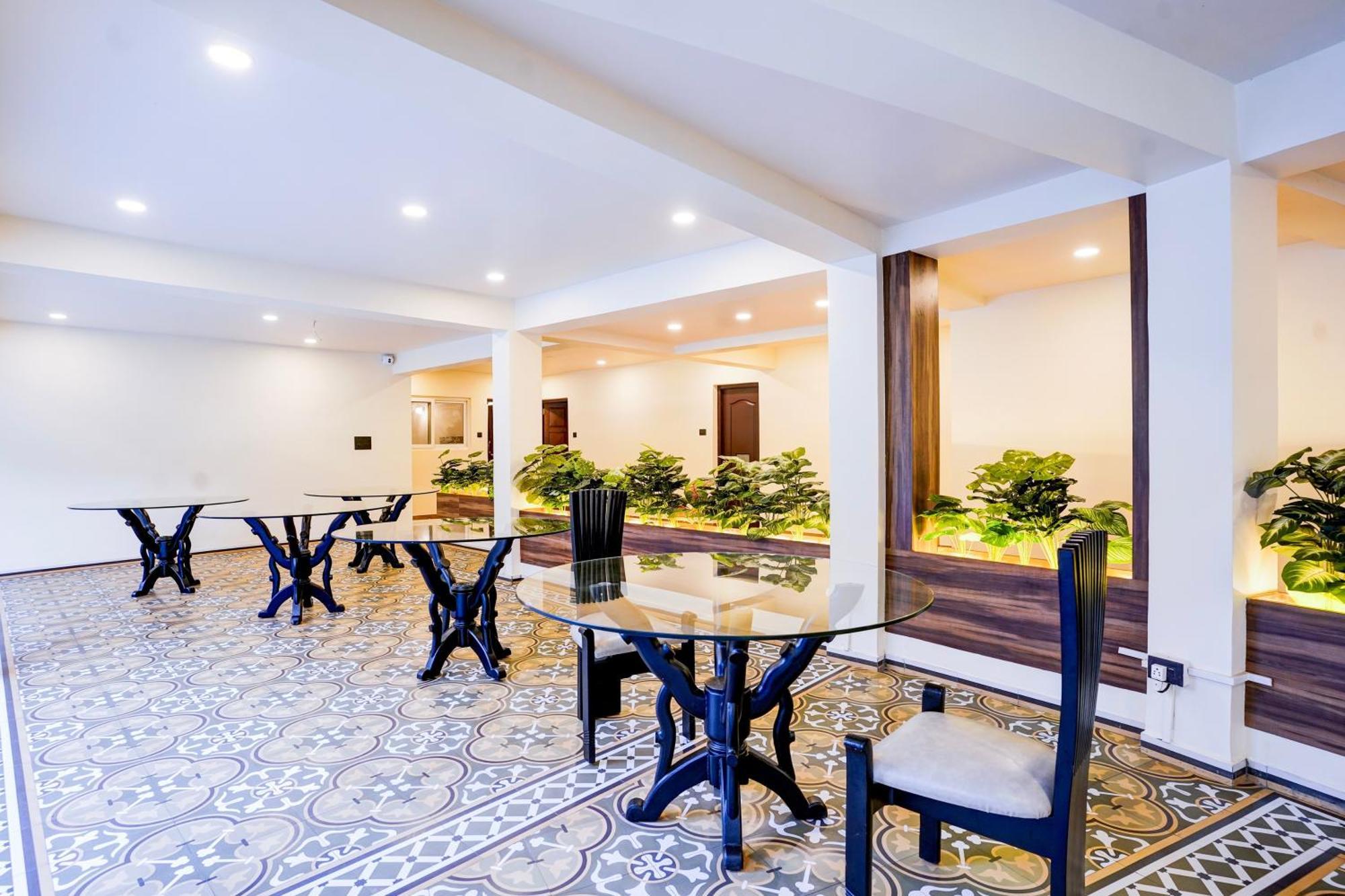 Collection O Dona Karen Hotel GOA Bagian luar foto