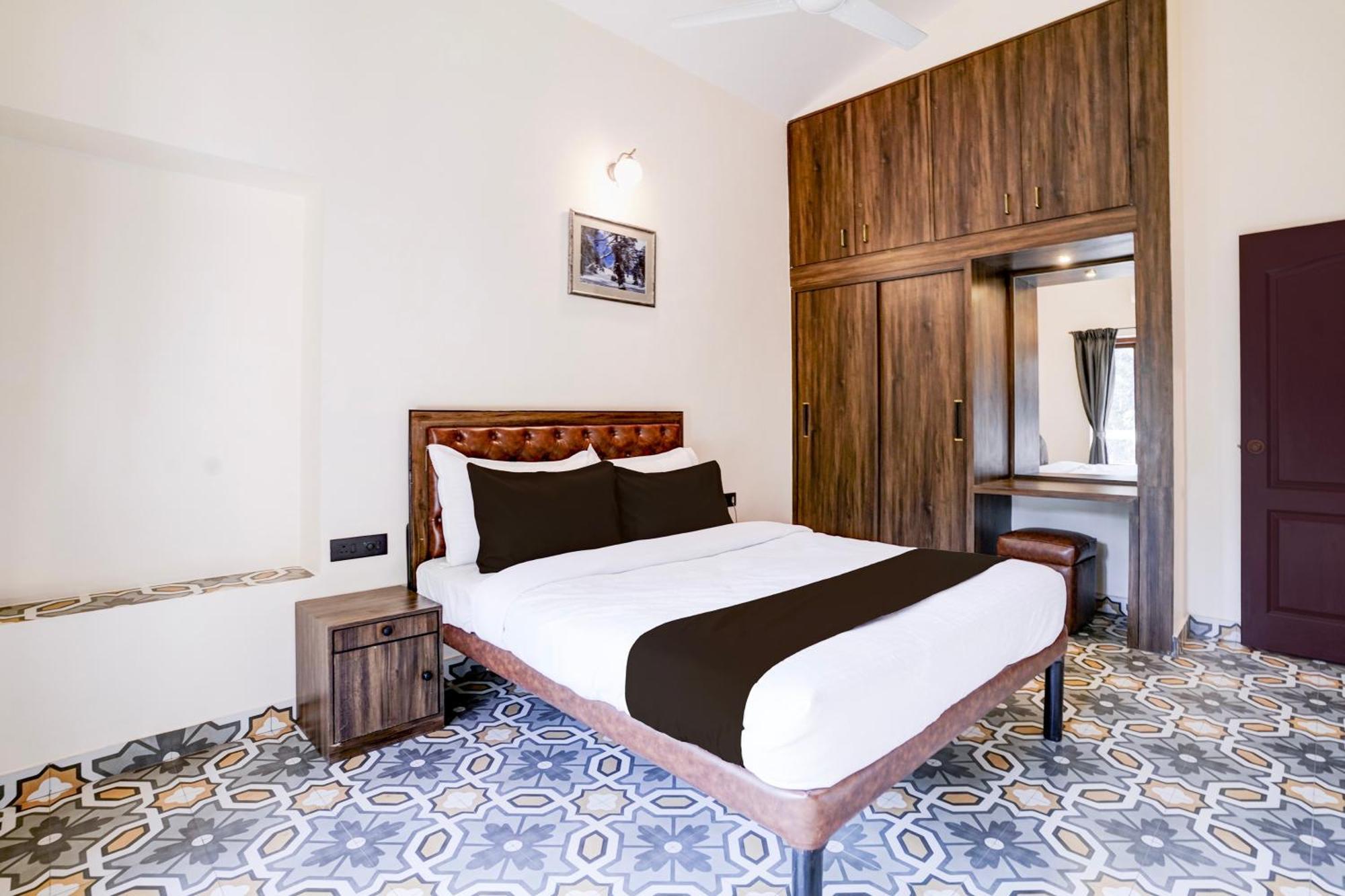 Collection O Dona Karen Hotel GOA Bagian luar foto