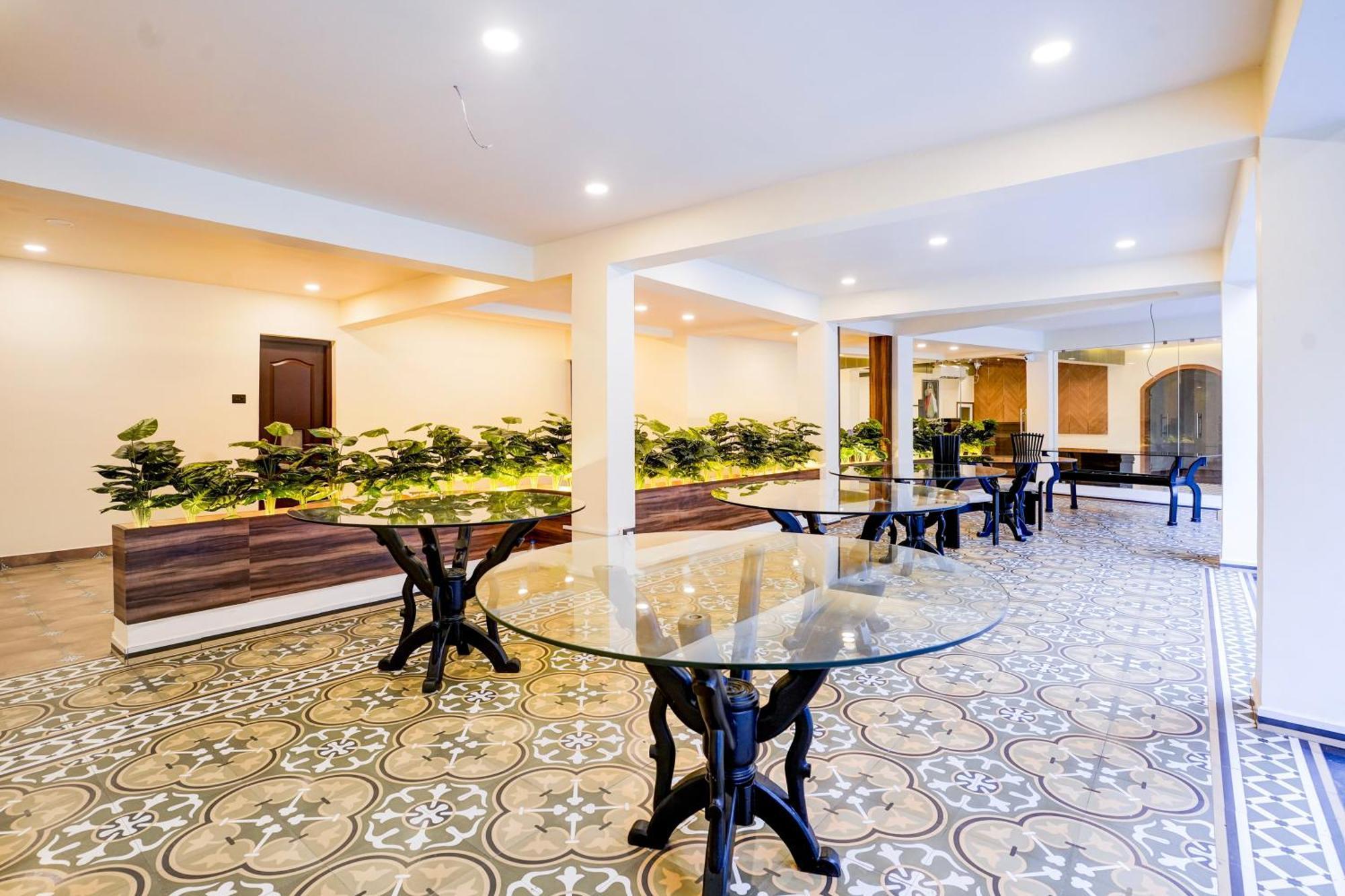 Collection O Dona Karen Hotel GOA Bagian luar foto